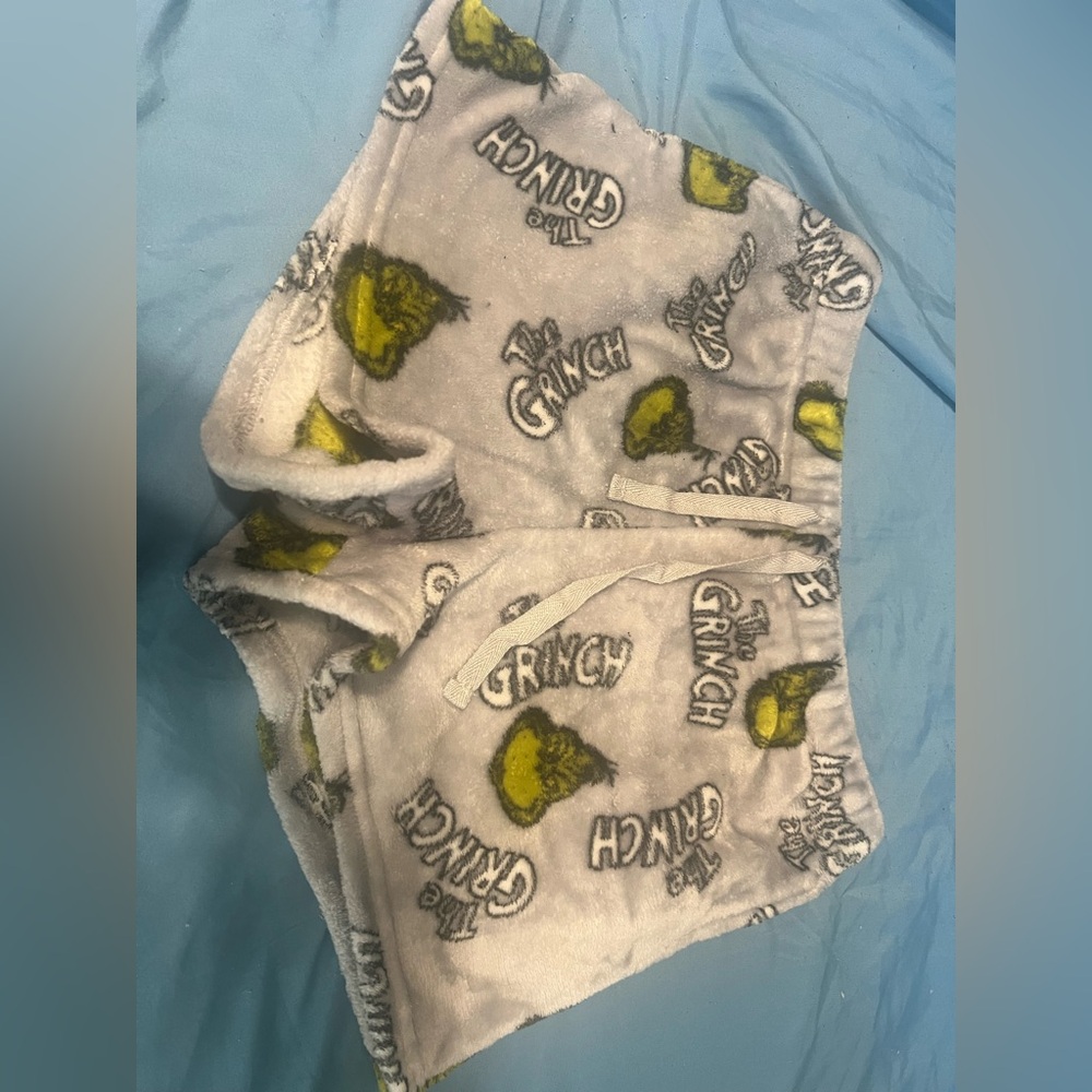 The Grinch Women's Fleece Shorts